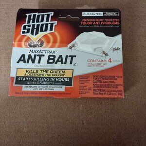 Hot Shot MaxAttrax Ant Bait 4 Child-Resistant Stations Kills Queen & MORE-NEW